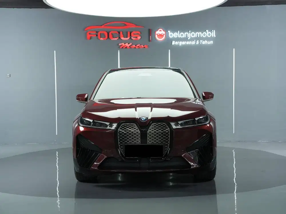 BMW iX xDrive40 Xdrive 40 Sport AT Red On Brown 2023 Pemakaian 2025
