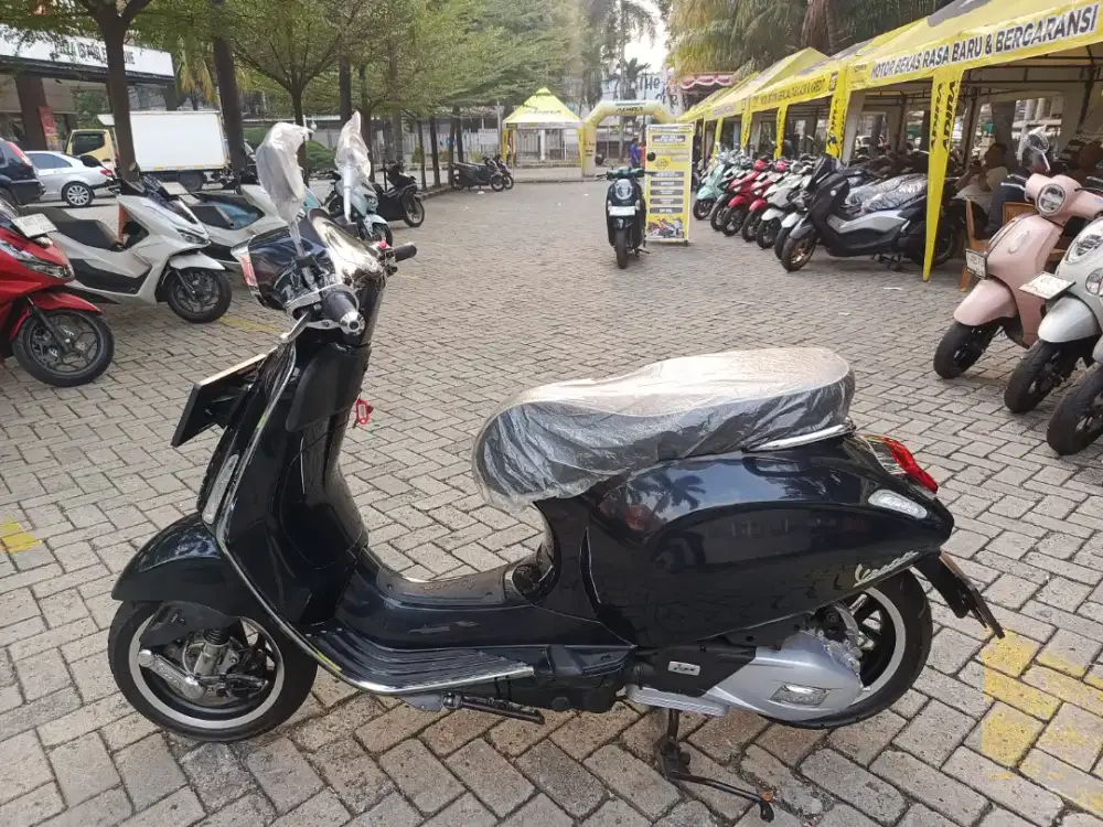 Vespa sprint ABS tahun 2025 150cc