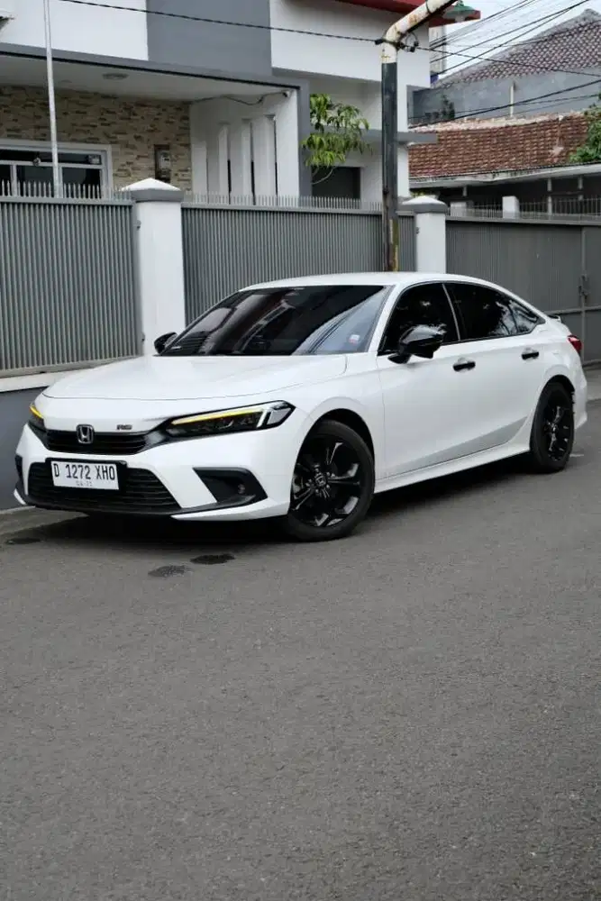 LOW KM // HONDA CIVIC RS TURBO 1.5 AT 2021