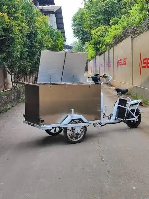 SELIS MASIH GARANSI