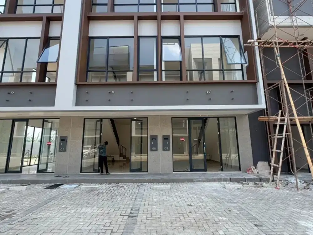 Disewakan Ruko West Village 2 Siap Pakai 3 Lantai