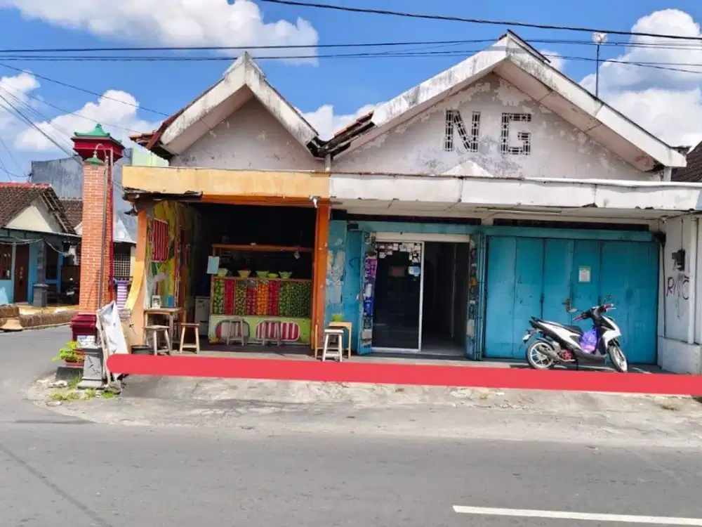 Ruko Strategis Pingggir Jalan Raya