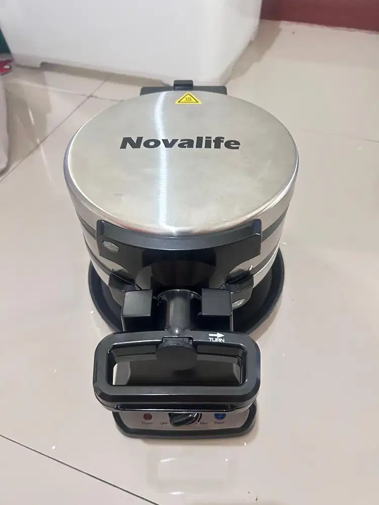 Double Waffle Maker