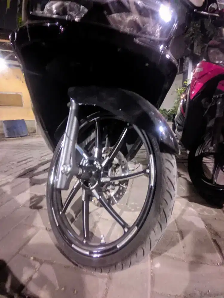 velg DELKEVIC M8 r17