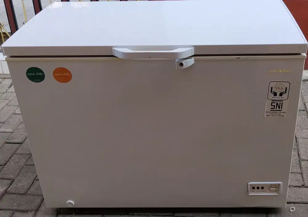 Freezer box sharp