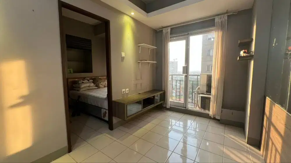 Disewakan Apt Puri Park View 2BR Semi Furnish Posisi Hoek