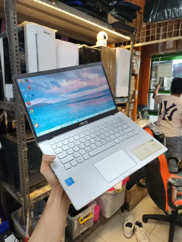 Jual laptop asus vivobook X490MA ram 8 GB SSD 256 GB