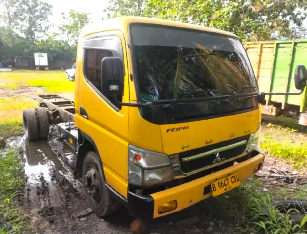 CDD Mitsubishi Colt diesel canter FE84G HDL Sasis x box freezer 2025