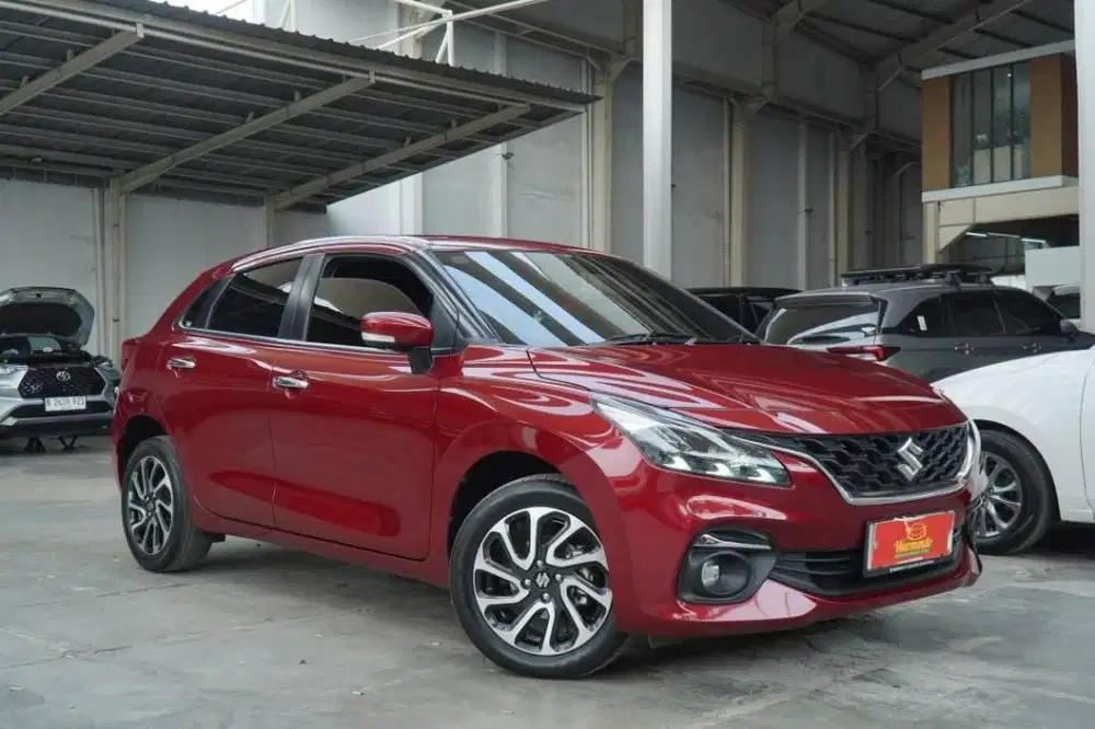 Suzuki Baleno HB Matic tahun 2023 Merah marun Hatchback AT Low KM
