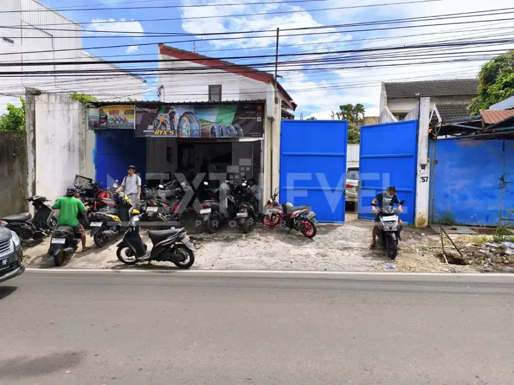 Gudang Di Daerah Tidar, Nol Jalan Raya