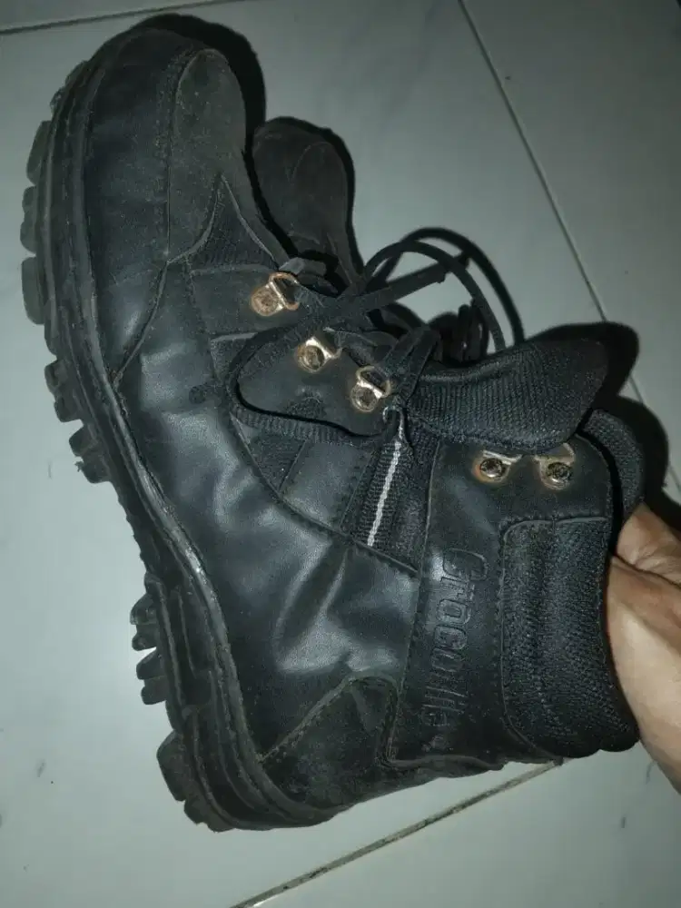 Sepatu Boots Safety Merk Crocodile Size 43
