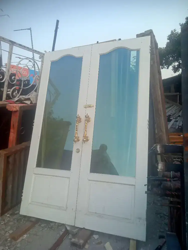 pintu kaca double
