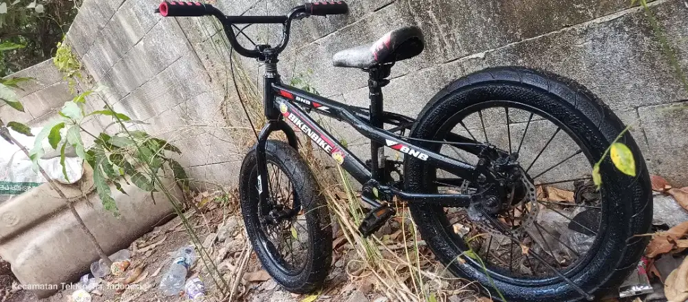 Sepeda BMX UK 18