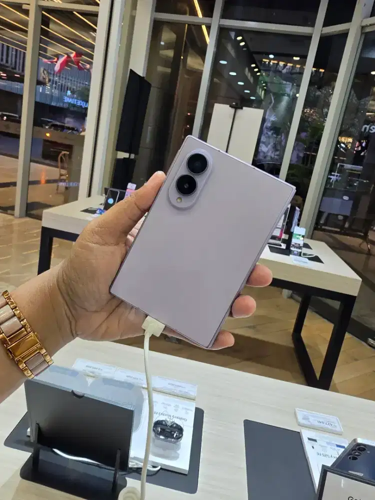 SAMSUNG GALAXY FOLD 8