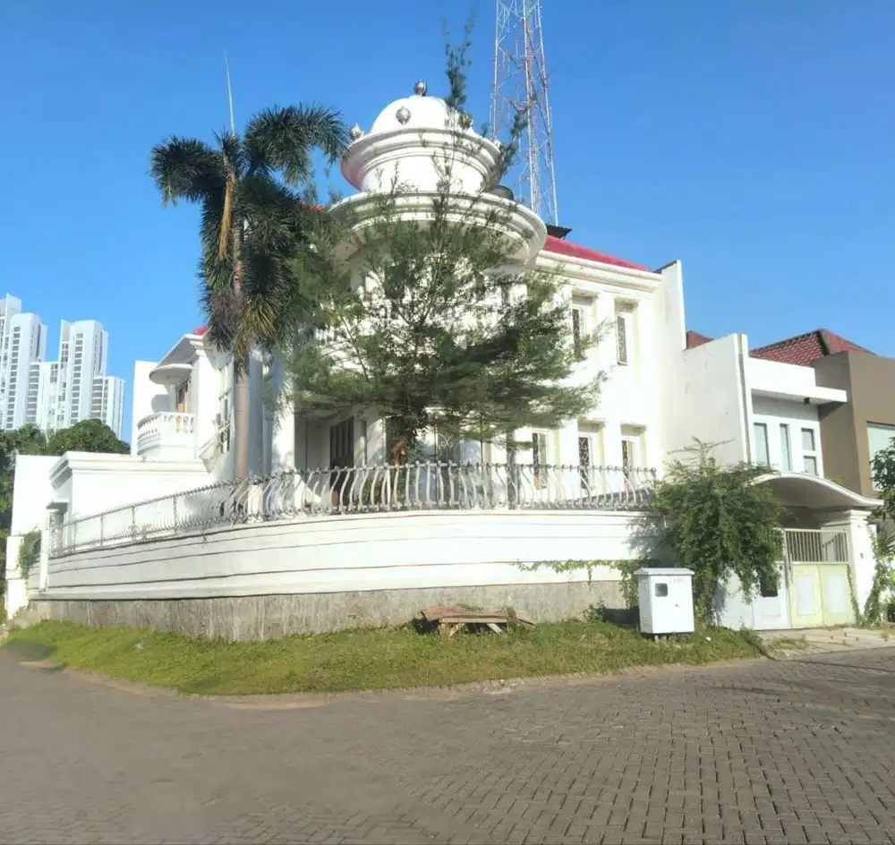 Dijual Rumah Pakuwon Indah Villa Valensia Siap Huni Bagus Terawat
