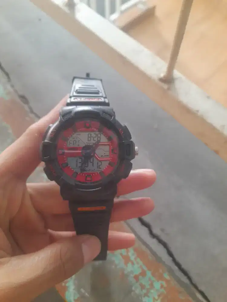 Jam tangan skamei