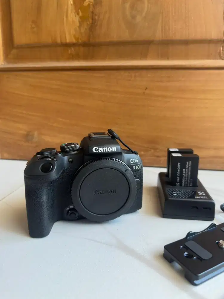 CANON EOS R10 Body Only. Garansi Resmi