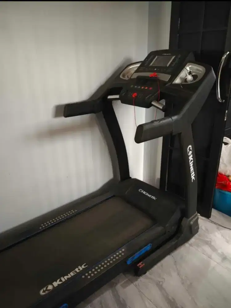 Alat olahraga Treadmil | Kinetic Motorized Treadmill 99P