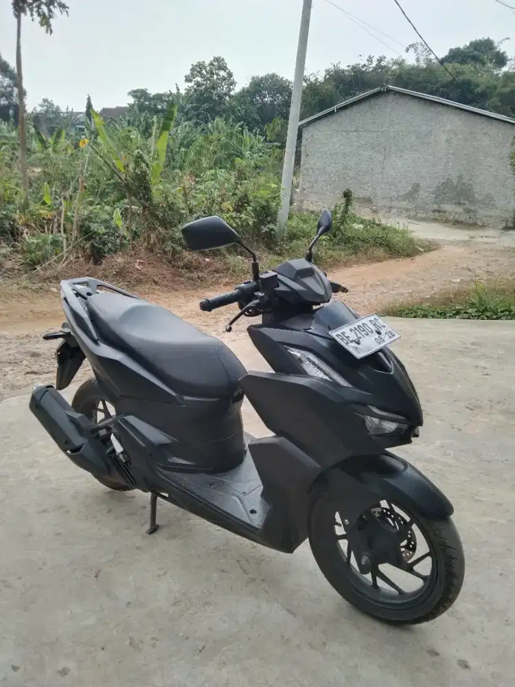 Honda Vario 160cc lengkap pajak on panjang