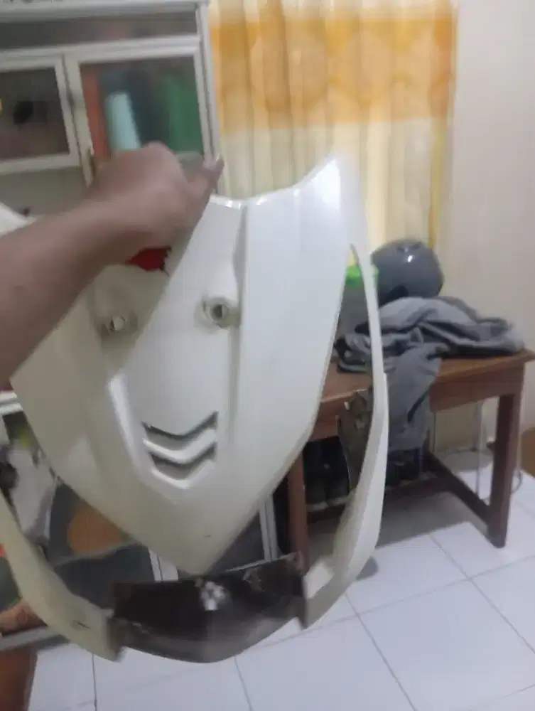 JUAL CEPAT Body Depan Beat FI Bekas Putih – Lengkap Sesuai Foto