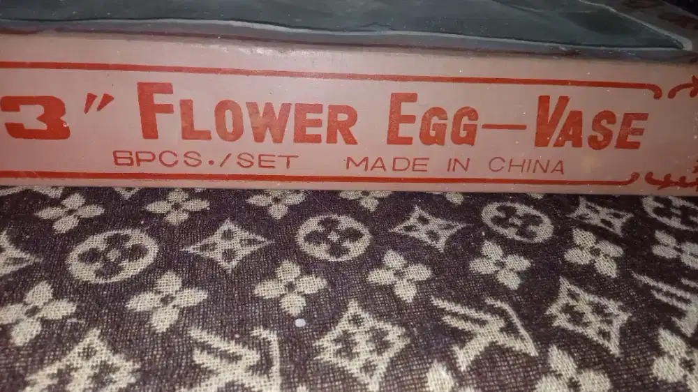 Flower Egg - Vase
