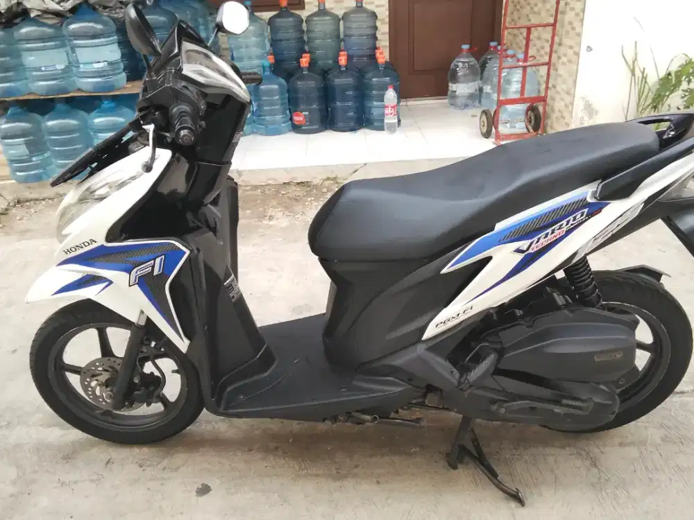 HONDA VARIO 125 KZR TAHUN 2014 PAJAK HIDUP