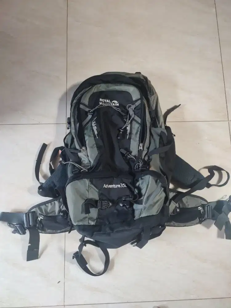 Tas Carrier merk Royal Mountain 35L