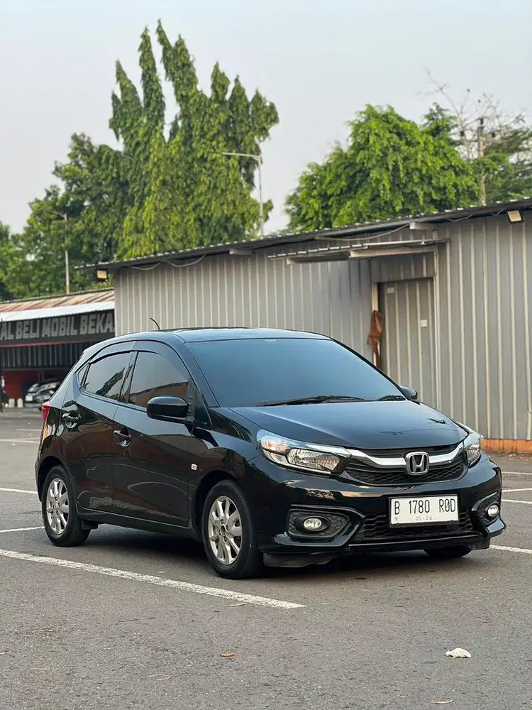 Brio e 2023 AT CASH TERMURAH
