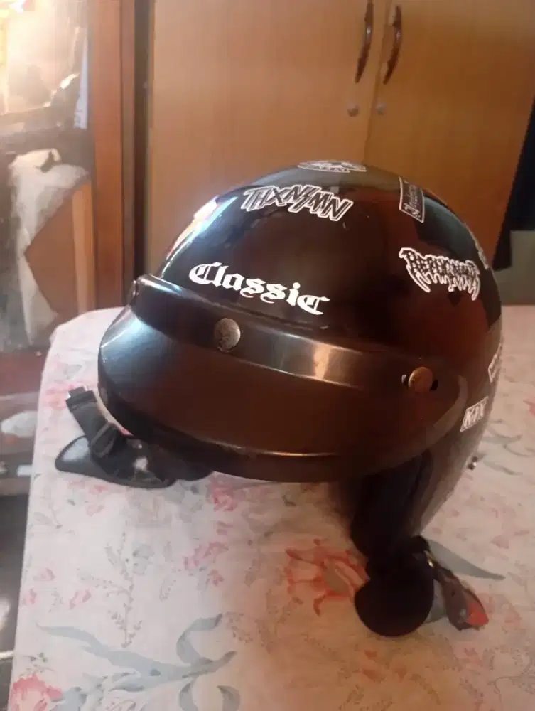 helm kalcer merk classic