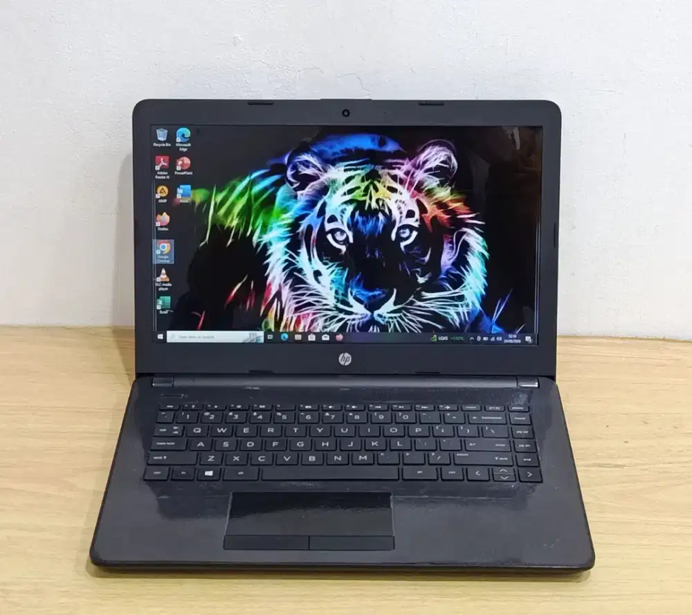 Laptop HP 14-bw0xx Prosesor AMD E2-9000e RAM 4GB HDD 500GB