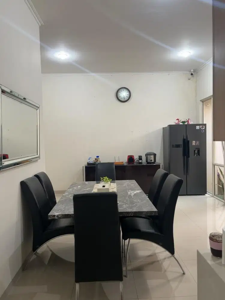 Meja makan marmer bangku 6