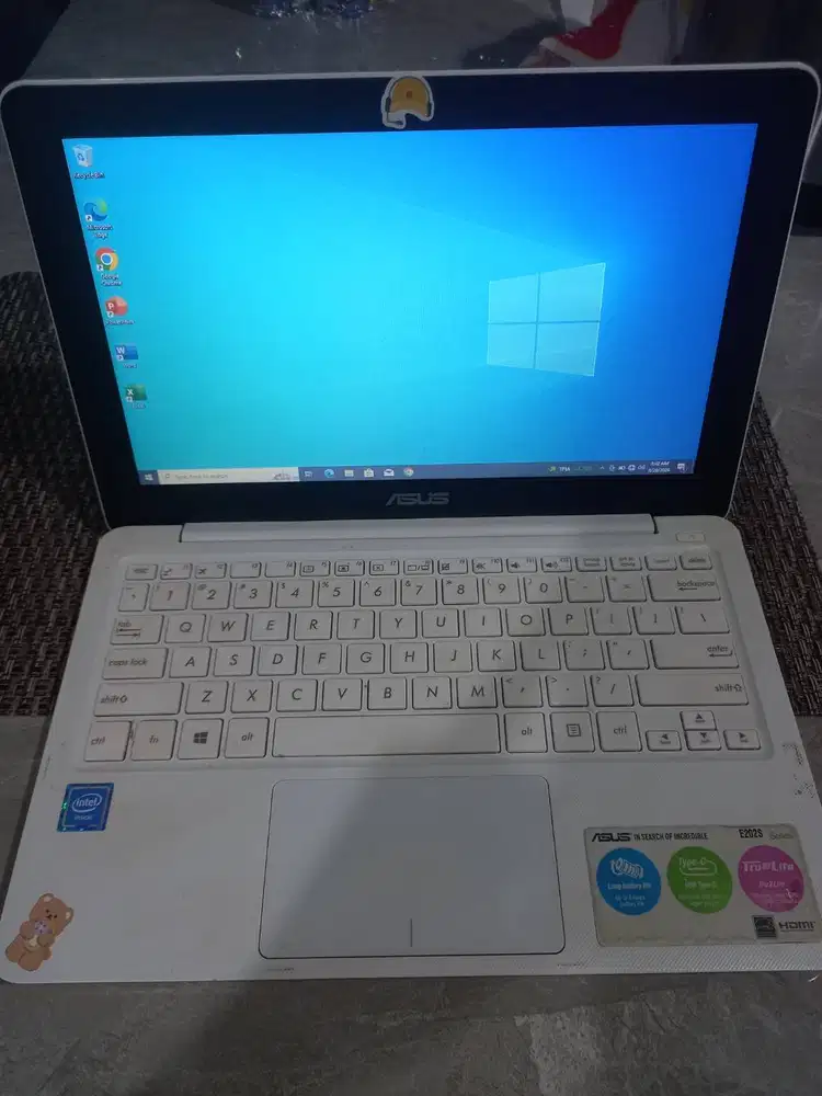 NOTEBOOK ASUS E202S SERIES PUTIH