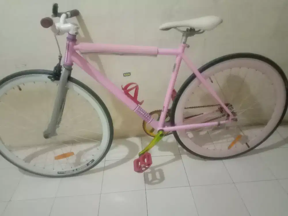 Sepeda. Fixie. Merek. United. 02..