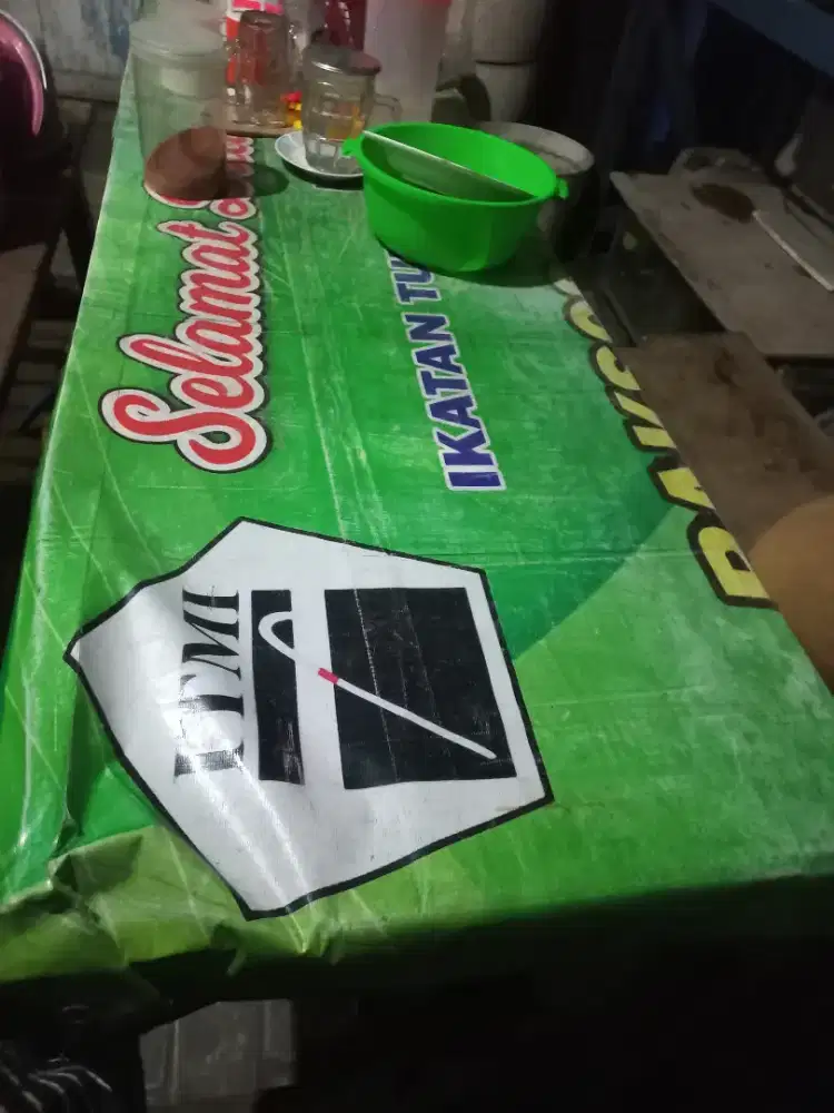 Meja kayu + kursi