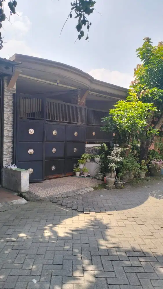 DIJUAL Rumah Siap Huni | Dekat Sop Buah Irine Pusat