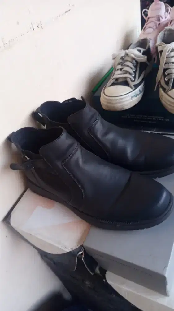 Sepatu kulit Pria buccery