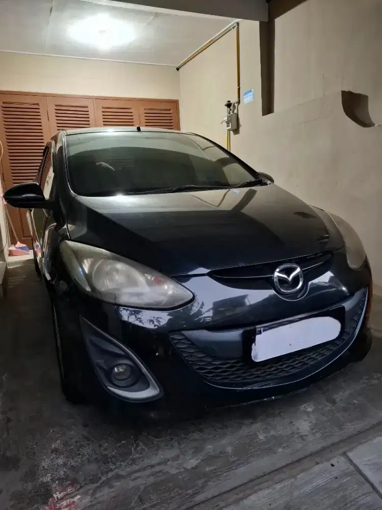 Mazda 2 2010 Bensin