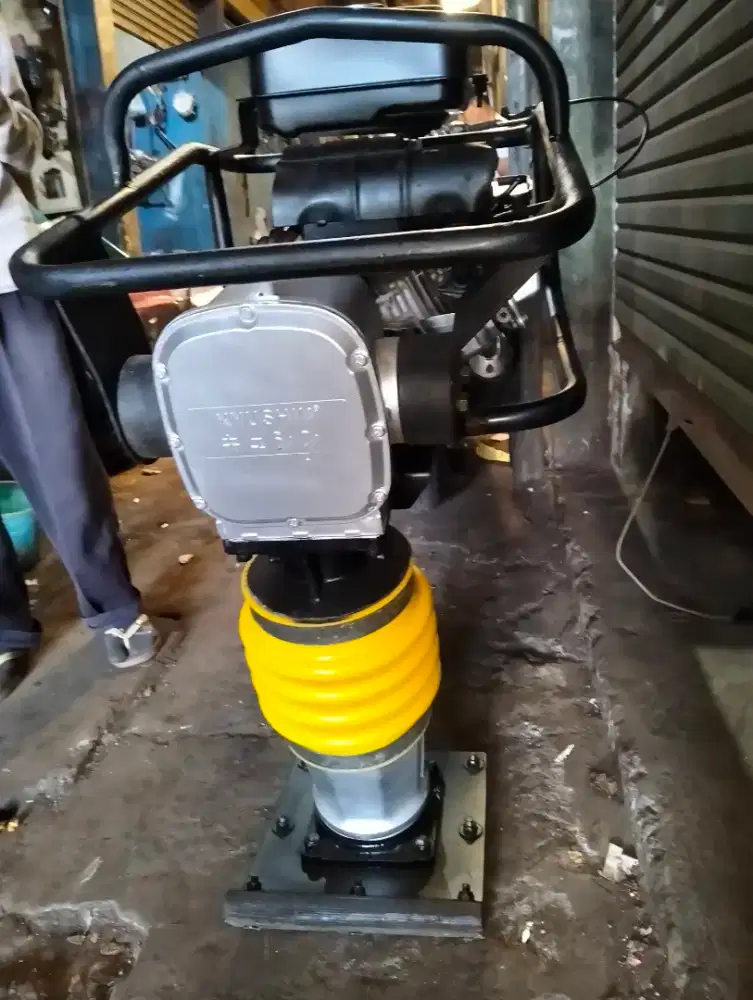 Stamper kyusin mesin Honda GX