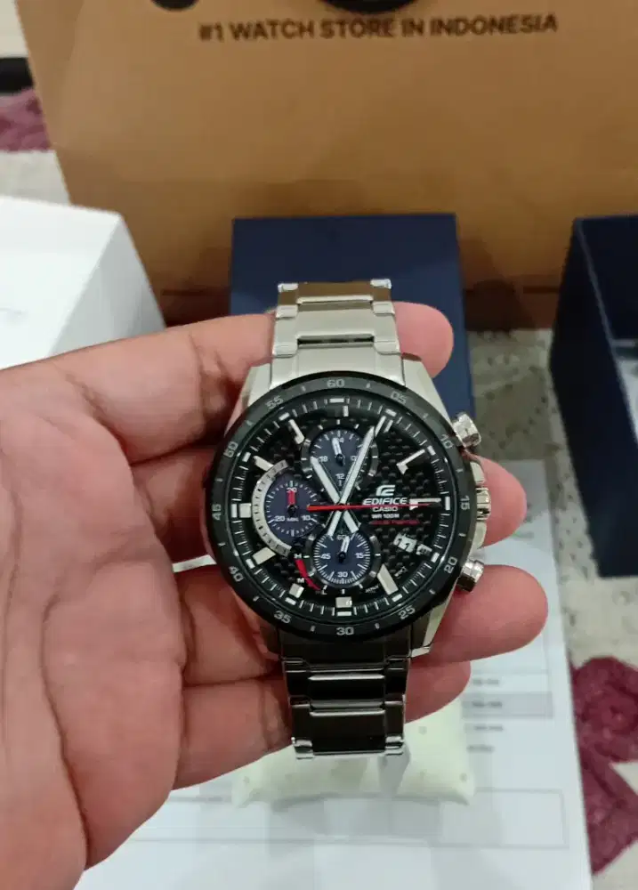 Jam tangan Casio Edifice EQS-900DB Solar Touch (Masih Mulus Baru)