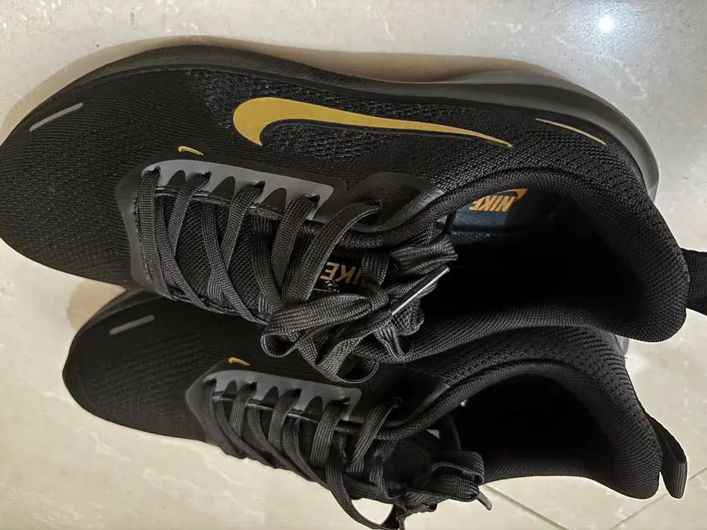 Sepatu naikie baru