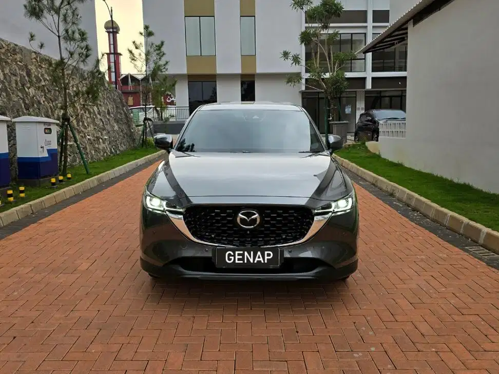 CX5 Elite Skyactive G 2.5 AT 2022n Grey. Low KM