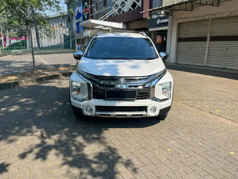 MITSUBISHI XPANDER CROSS at 2021 Putih