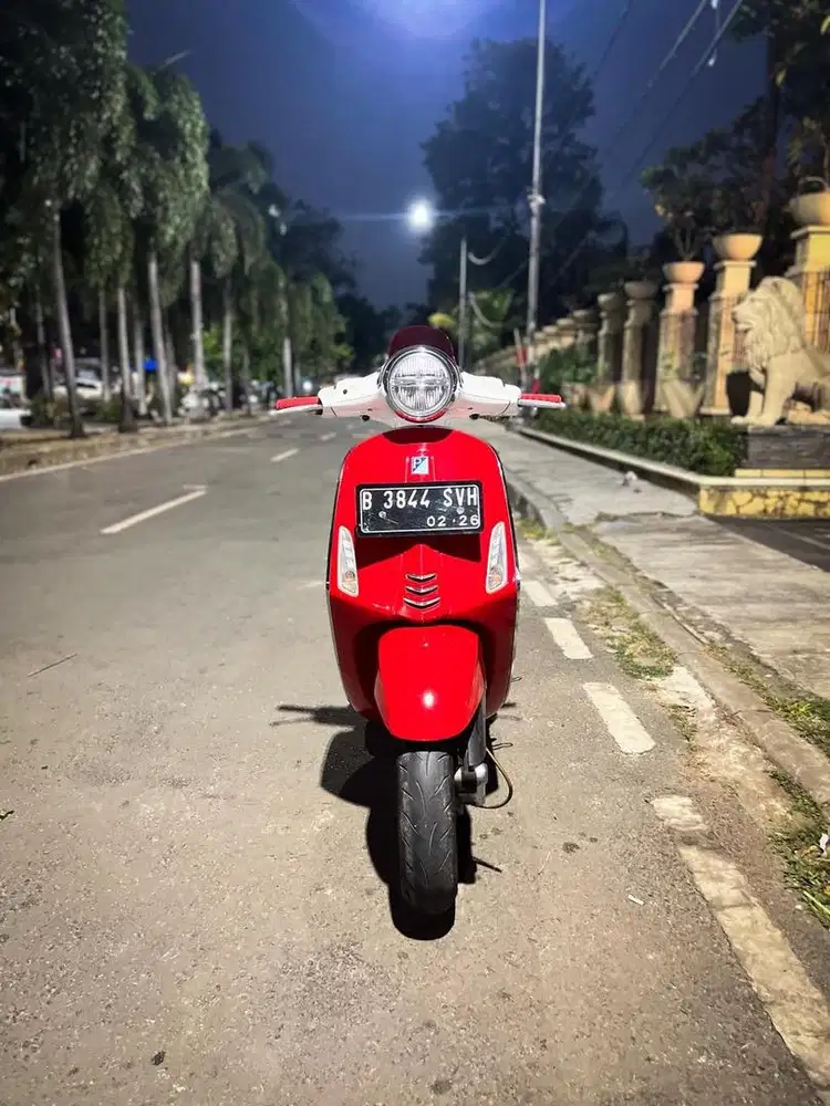 FOR SALE PIAGGIO VESPA PRIMAVERA 3v 2015 PERFECT CONDITION