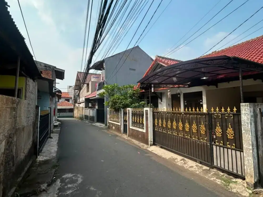 DIJUAL RUMAH BESAR TERMURAH LOKASI STRATEGIS DI PASAR MINGGU PEJATEN TIMUR
