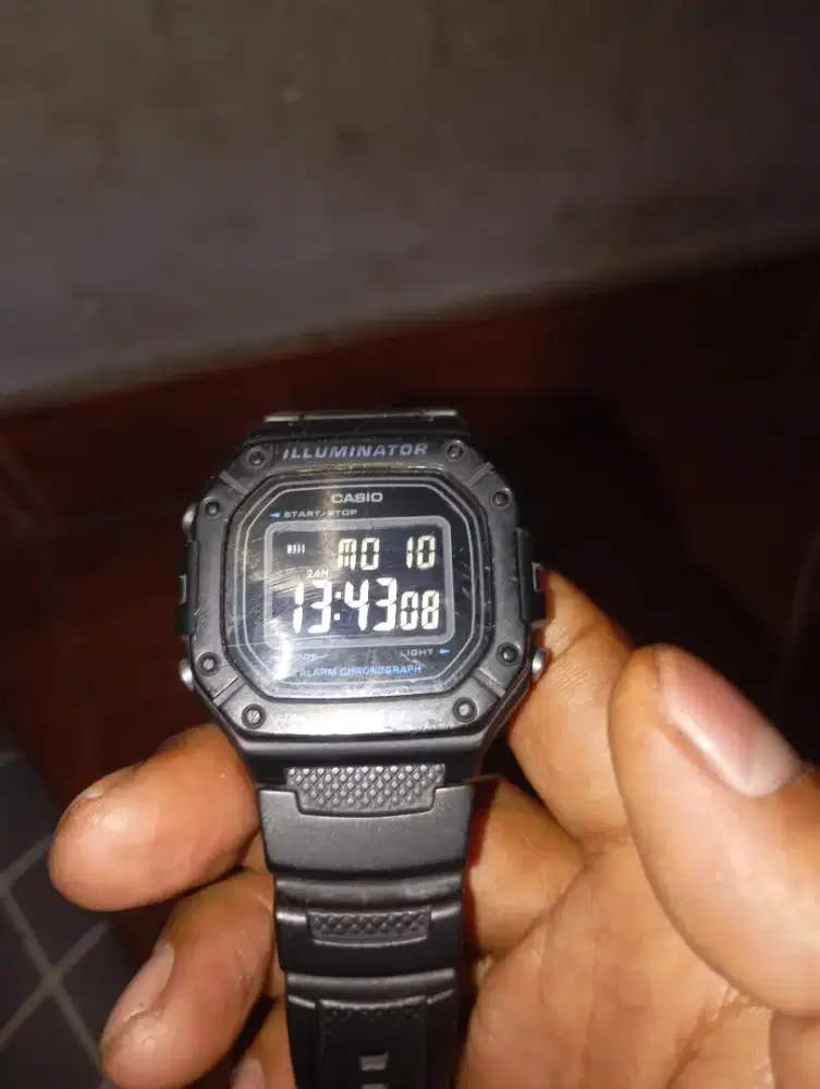 Jam tangan Casio iluminator