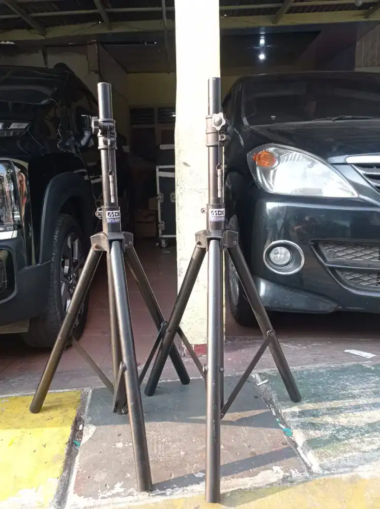 Stand speaker besi bekas second