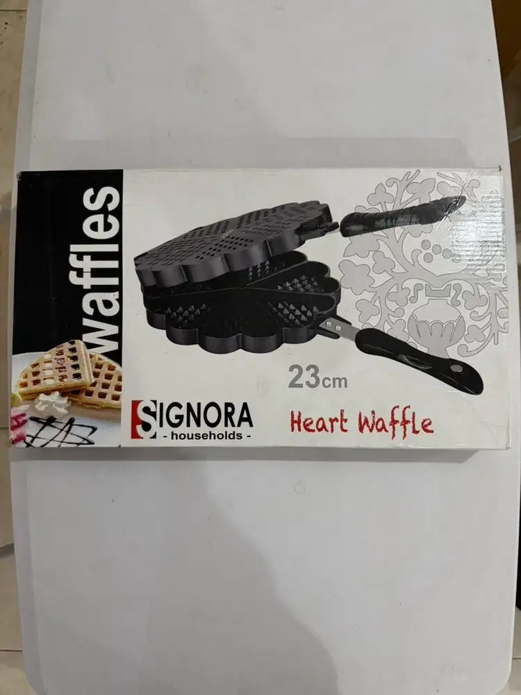 Signora Heart Waffle Pan 23 cm