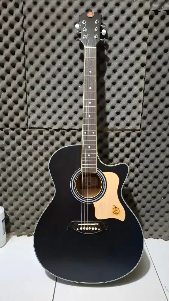 Gitar Akustik Mandalika