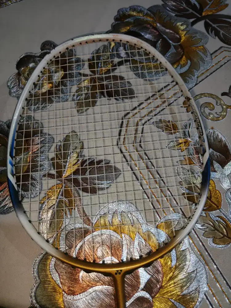 Yonex nanospeed 7700