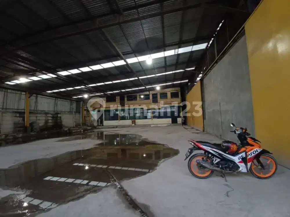 Disewakan Gudang di Kavling Dpr Cipondoh Tangerang